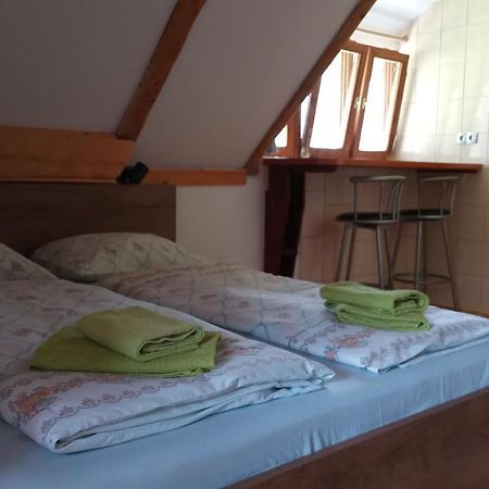 Vihar Apartmaji Бохин Екстериор снимка